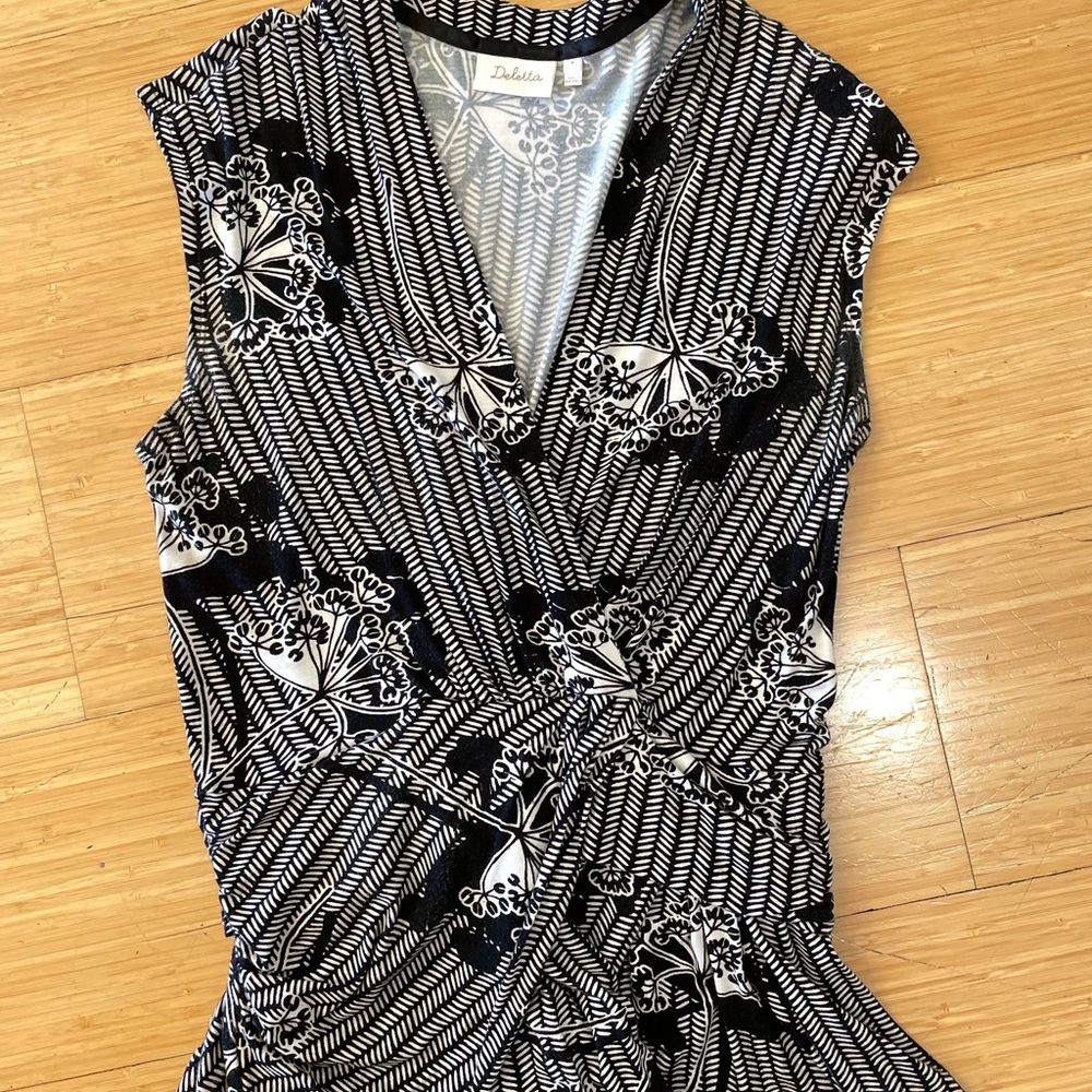 Anthropologie Deletta Drapey Crossover Tank Medium